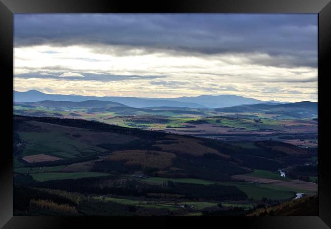 Beautiful Aberdeenshire from Bennachie. Framed Print by alan todd