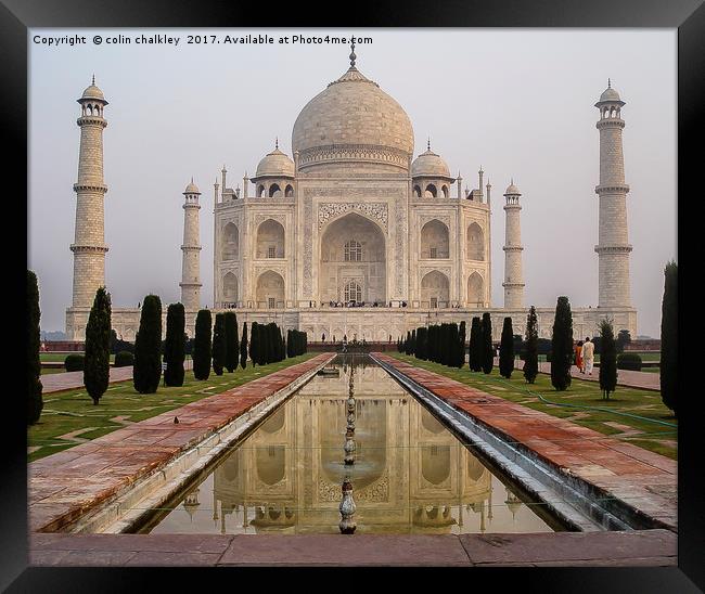 A Tribute to Love: The Taj Mahal at Dawn Framed Print by colin chalkley