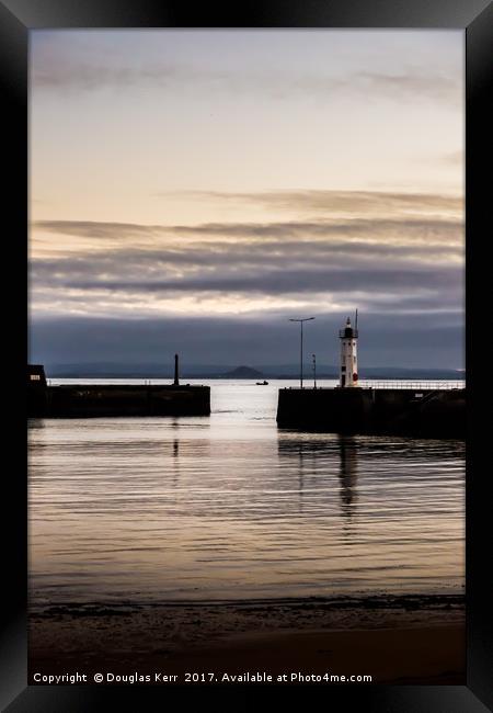 Anstruther Harbour lighthouse at sunset  Framed Print by Douglas Kerr