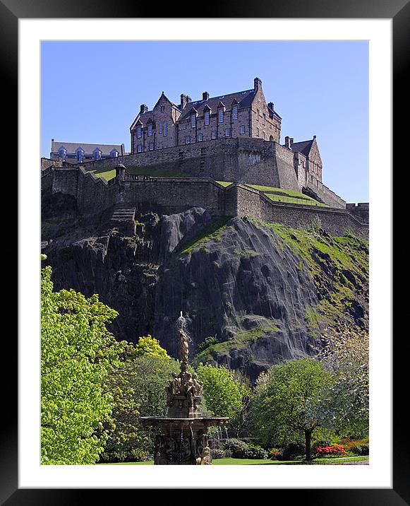 Edinburgh Castle and the Ross fountain, Scotland Framed Mounted Print by Linda More