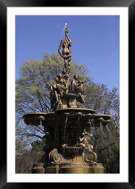 Ross Fountain in Princes Street Gardens, Edinburgh Framed Mounted Print by Linda More