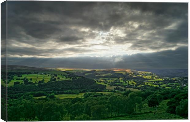 Hope Valley Light Rays                        Canvas Print by Darren Galpin