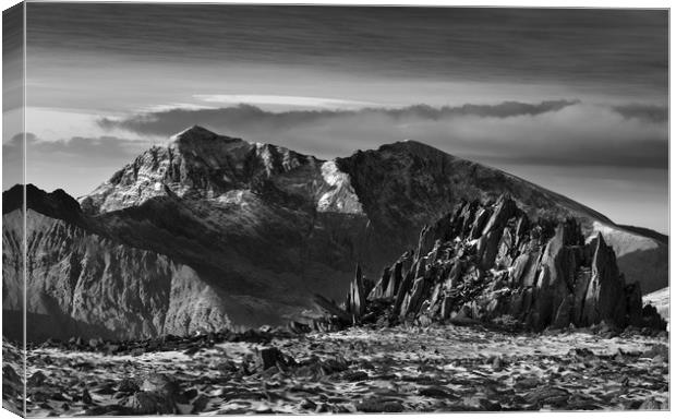 Castell y Gwynt Canvas Print by Rory Trappe