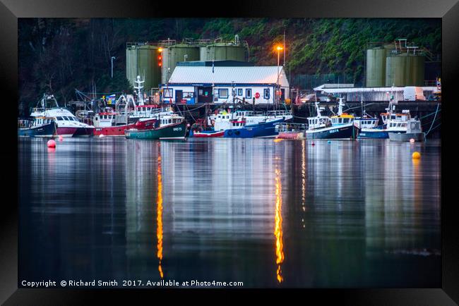 The business end of Portree pier. Framed Print by Richard Smith
