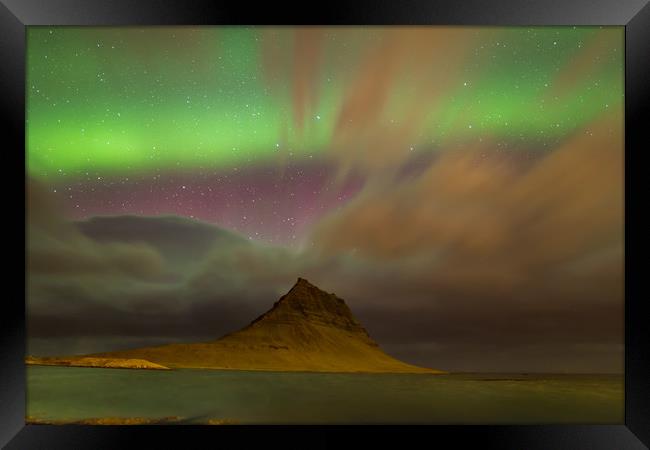 Iceland magic Kirjufell Framed Print by Steve Lansdell