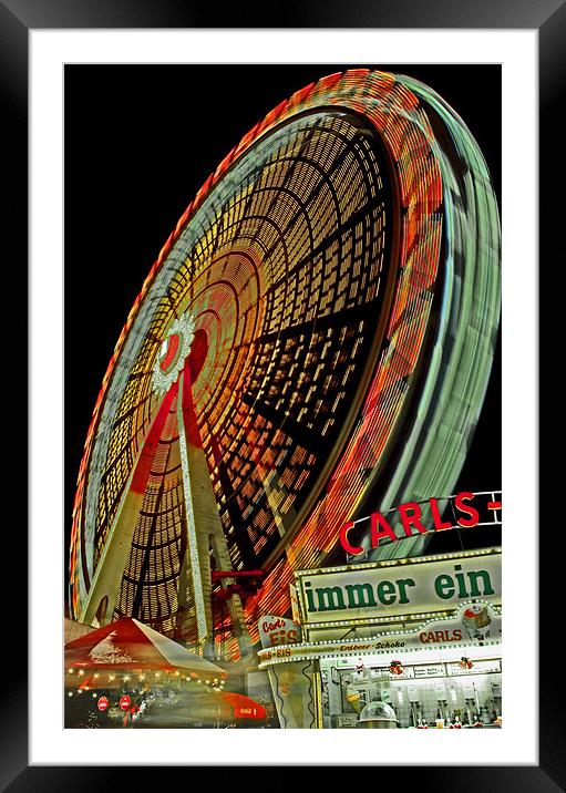 You spin me round.! Framed Mounted Print by Rob Hawkins