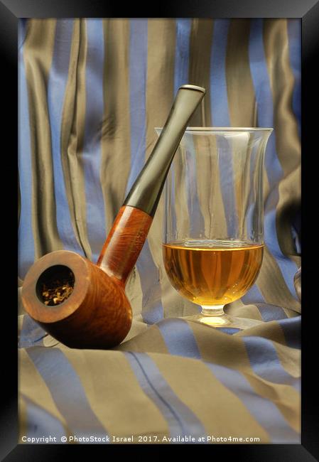 wooden pipe and glass of malt whiskey Framed Print by PhotoStock Israel