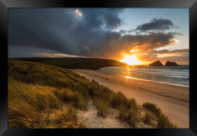 Holywell Bay Sunset     Framed Print by chris smith