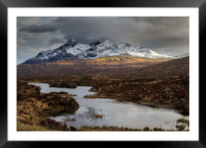 Isle of Skye              Framed Mounted Print by chris smith