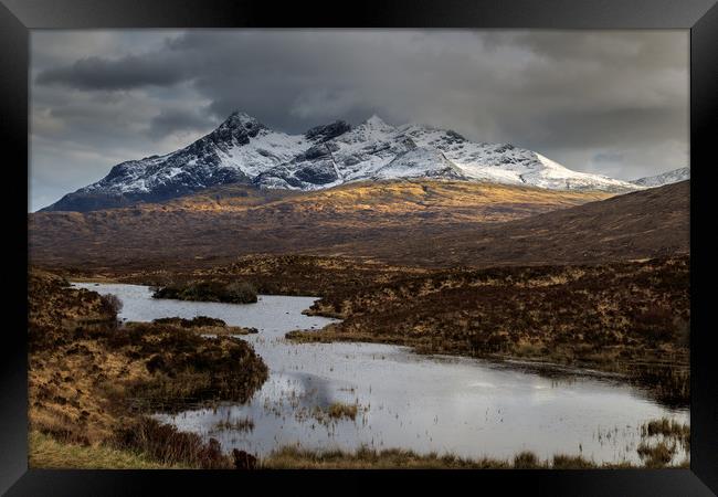 Isle of Skye              Framed Print by chris smith