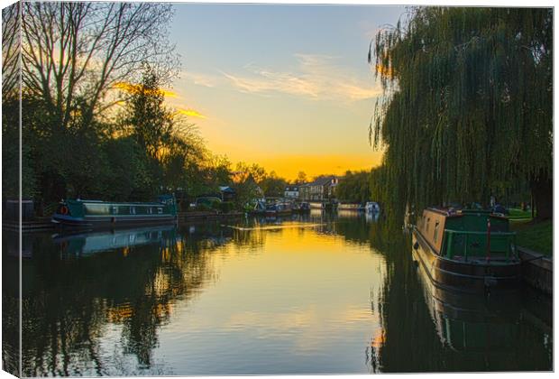 Narrowboat Sunset  Canvas Print by Kelly Bailey