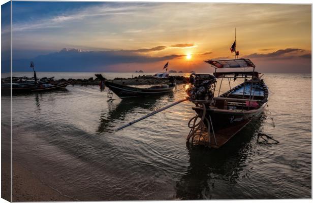Thai Fishermans Sunset Canvas Print by Paul Childs