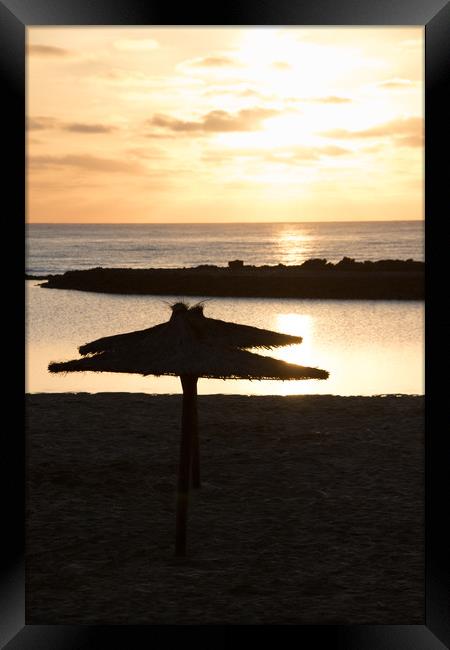 Fuerteventura sunrise  Framed Print by chris smith