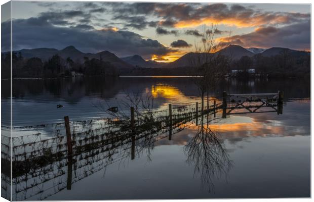 Derwent Water Sunset Canvas Print by Tony Keogh