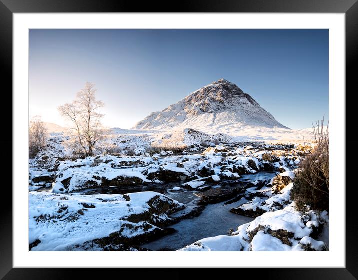 Buachaille in the snow Framed Mounted Print by Sam Smith