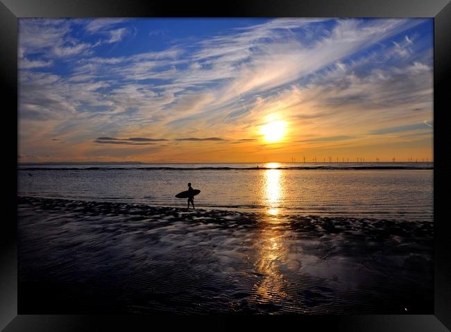 lone surfer Framed Print by sue davies
