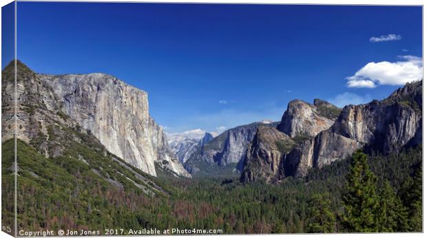 Yosemite Valley, California, USA Canvas Print by Jon Jones