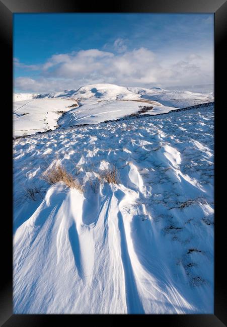 Drifting snow in the Peak District hills Framed Print by Andrew Kearton