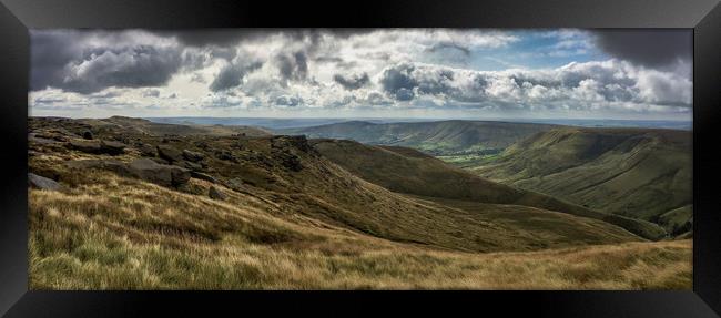 The Southern Edges of Kinder Scout. Framed Print by Scott Simpson