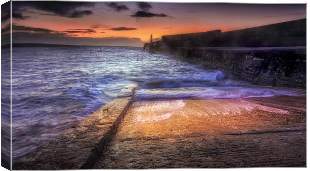 Porthcawl lighthouse Canvas Print by Leighton Collins
