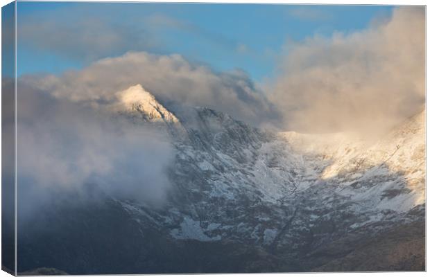 Snowdon Canvas Print by Rory Trappe