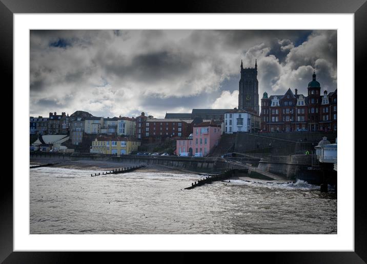Cromer   Framed Mounted Print by chris smith
