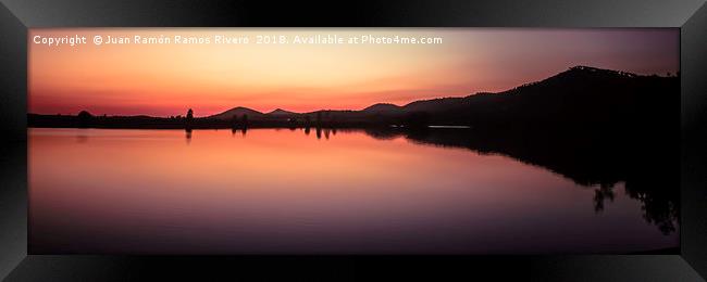Silhouettes of mountains at sunset Framed Print by Juan Ramón Ramos Rivero