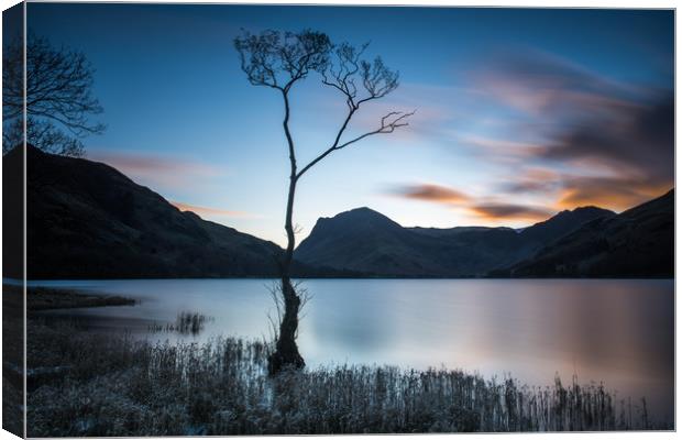 Buttermere sunrise Canvas Print by George Robertson