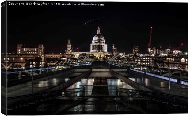 St Paul's Cathedral Canvas Print by Dirk Seyfried