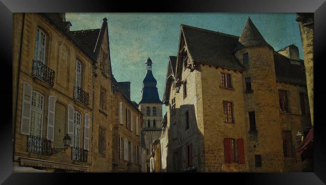 Sarlat Market Framed Print by Gary Miles