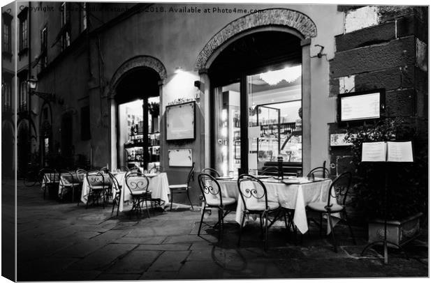 Italian Restaurant in Lucca, Italy Canvas Print by Alexandre Rotenberg