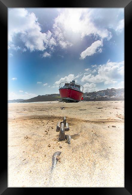 Boat at low tide Framed Print by sean clifford