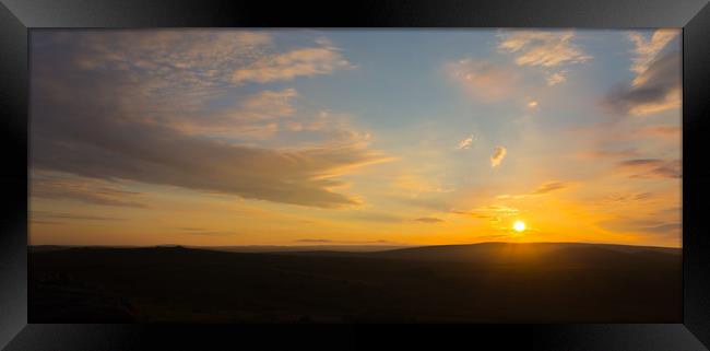 dartmoor sunset Framed Print by kevin murch