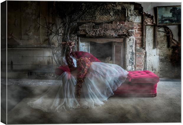 Ghostly Bride Fashion Shoot Canvas Print by Maggie McCall