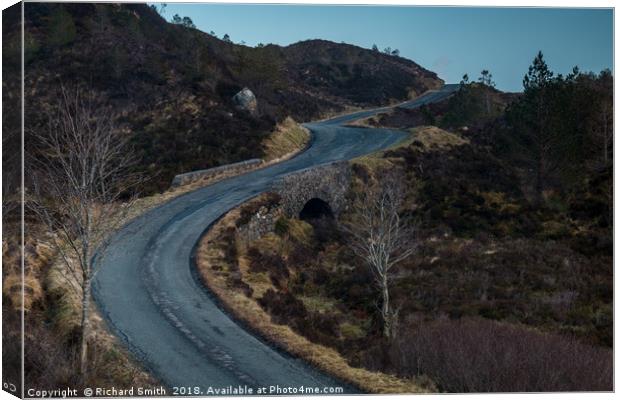 The road to Kylerhea #2  Canvas Print by Richard Smith