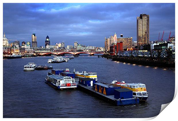 The Thames in London Print by Graham Piper