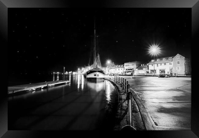 Night time at Wells-next-the-Sea  Framed Print by Gary Pearson