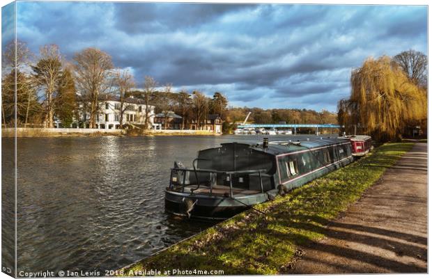 The Thames Path At Cookham Canvas Print by Ian Lewis