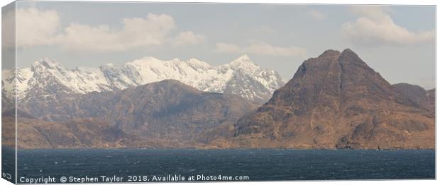 Sgurr Na Stri and the Cuillin Ridge Canvas Print by Stephen Taylor