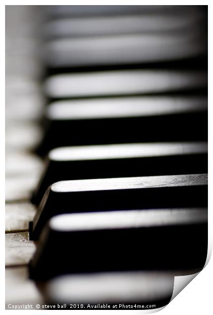 Old piano keys close up Print by steve ball