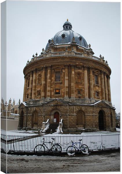The Radcliffe Camera, Oxford Canvas Print by Karen Martin