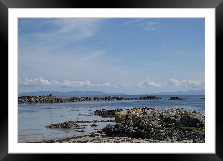 Uisken beach, Isle of Mull Framed Mounted Print by Sarah Harrington-James