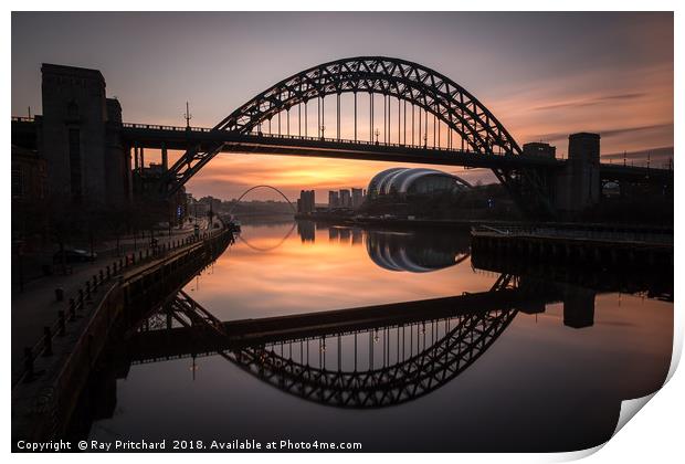 Sunrise at the Tyne Bridge Print by Ray Pritchard