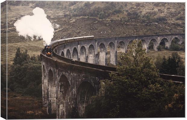 Glenfinnan Viaduct.                     Canvas Print by andrew bagley