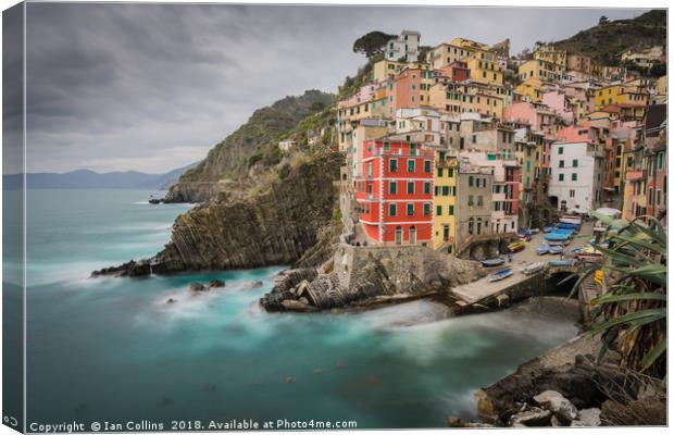 A Long Look at Riomaggiore Canvas Print by Ian Collins