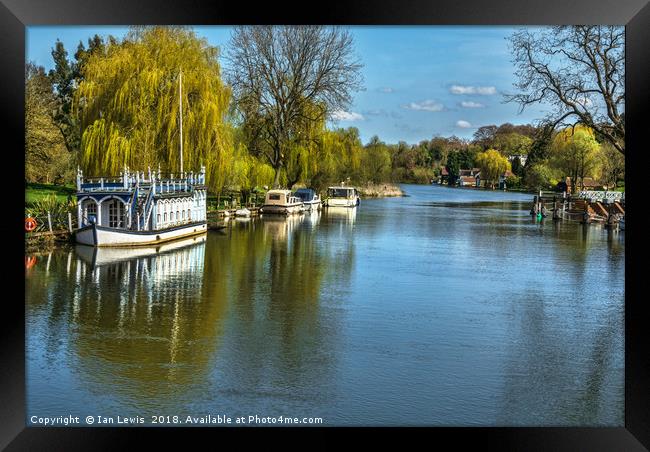 The River Thames At Streatley Framed Print by Ian Lewis