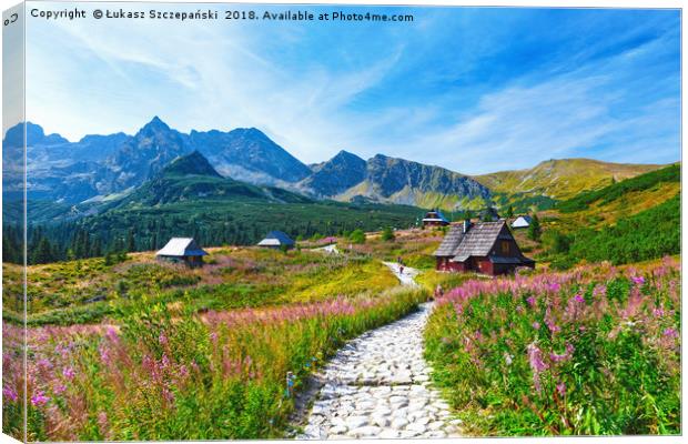 Gasienicowa Valley in Tatry mountains, Poland Canvas Print by Łukasz Szczepański