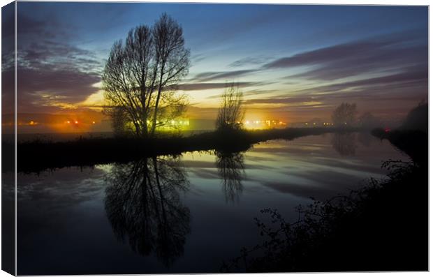 Exeter Canal at twlight Canvas Print by Pete Hemington