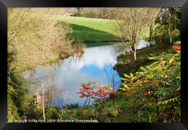 Coombe Hill Canal and Meadows Framed Print by Susan Snow