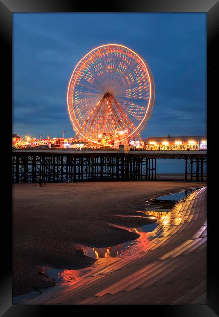 Blackpool at night  Framed Print by chris smith